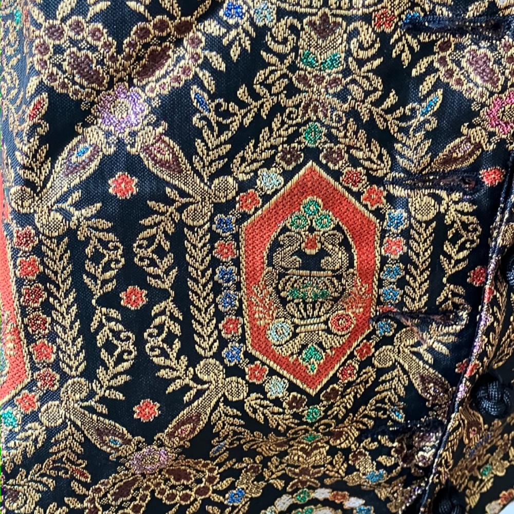 Vintage metallic decorative vest - Picture 4 of 10